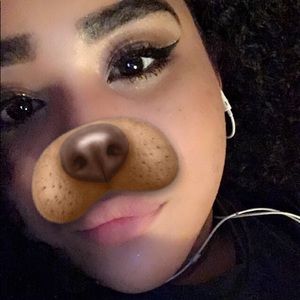 Meet your Posher, Shania